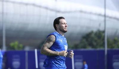 Marc Klok Senang Kembali ke Persib Usai Bela Timnas Indonesia Tatap Dewata Challenge Series 2026: Antusiasme yang Menggelegar