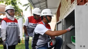 Membangun Kemandirian Energi Desa Melalui Penguatan Kapasitas Local Hero