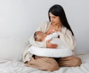 Mengenal Induksi Laktasi yang Bikin Ibu Angkat Bisa Menyusui Bayi Adopsi