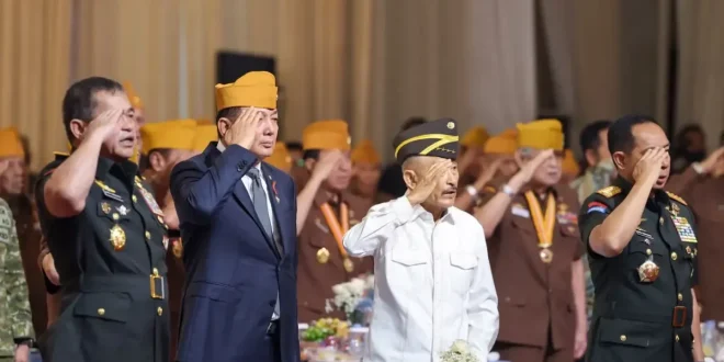 Menhan Sjafrie Sjamsoeddi Beri Penghormatan kepada Para Veteran: Teladan Bagi Generasi Muda
