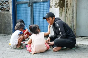 Menjaga Anak dari Pengadulan Publik: Perlindungan yang Tepat