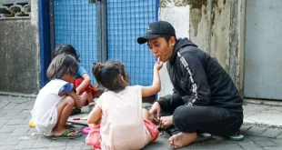 Menjaga Anak dari Pengadulan Publik: Perlindungan yang Tepat