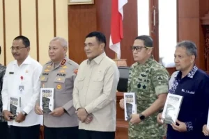 Menko Polkam: Pemda Harus Sampaikan Informasi Ke Publik