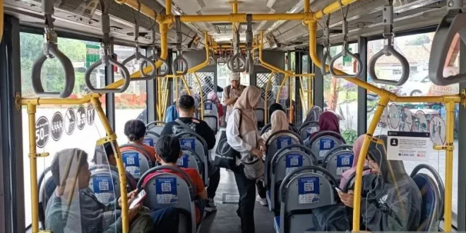 Pajak Kendaraan Listrik DKI Kemarin, TJ Turunkan Penumpang: Apa yang Terjadi?
