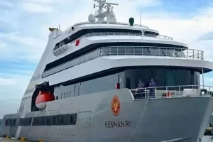 Pemerintah Kepemilikan Pesiar Berlogo Kemenhan di Tangan Pihak Swasta, Apa yang Terjadi?