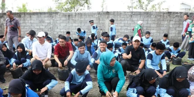 Pemkab Lombok Tengah Mendorong Gerakan Tanam Cabai