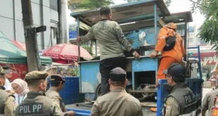Pemkot Jaksel Beri Instruksi untuk Tertibkan Spanduk dan PKL Sebelum Hari Ulang Tahun Republik Indonesia