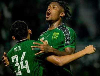 Persebaya Membuka Akuila di Liga Perdana: Walber Mota Bawa Bajul Ijo Menang