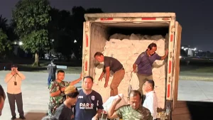 Prabowo Kirim 50 000 Paket Sembako untuk Korban Gempa NTT Minta Pejabat Turun ke Lokasi Terdampak