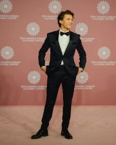 Rahasia Tom Holland Membentuk Body Superhero yang Kuat dan Berotot