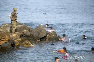 Ratusan Migran Terdampar di Pantai Ceuta Tak Dapat Ajukan Suaka: Krisis Kemanusiaan yang Semakin Parah