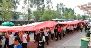 Ribuan Pemuda di Tangerang Kirab Bendera Merah Putih 81 Meter dalam Semangat Kebangsaan