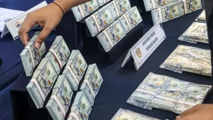 Rupiah Berpotensi Tertekan Hari Ini, Dua Sentimen Penting Dibahas