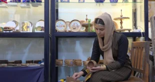 Seni Kerajinan Bantu Perempuan di Afghanistan Kembali Berdaya