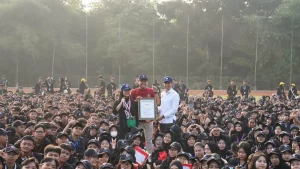 Suguhkan 74 Formasi Mahasiswa Baru IPB University Kembali Cetak Rekor MURI, Menginspirasi Generasi Muda