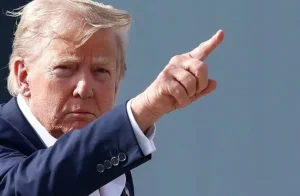Trump Menghibur Warga AS dengan Pernyataan Kontroversial di Perang Iran