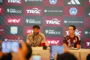 Tyrone Mings Terharu dengan Sambutan Hangat di Indonesia: 'Kecewa Tak Sempat Cicipi Banyak Makanan Indonesia'