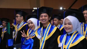 UNSIA Menggelar Wisuda untuk 1.098 Mahasiswa, Teknologi Sebagai Jembatan Pemerataan Pendidikan