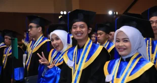 UNSIA Menggelar Wisuda untuk 1.098 Mahasiswa, Teknologi Sebagai Jembatan Pemerataan Pendidikan