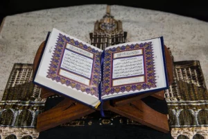 Viral Video Pengunjung Baca Alquran di Booth Miras Newport: Penistaan Agama?