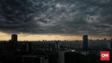 Waspada Hujan Lebat Selasa Ini, Simak Daftar Wilayahnya untuk Siaga